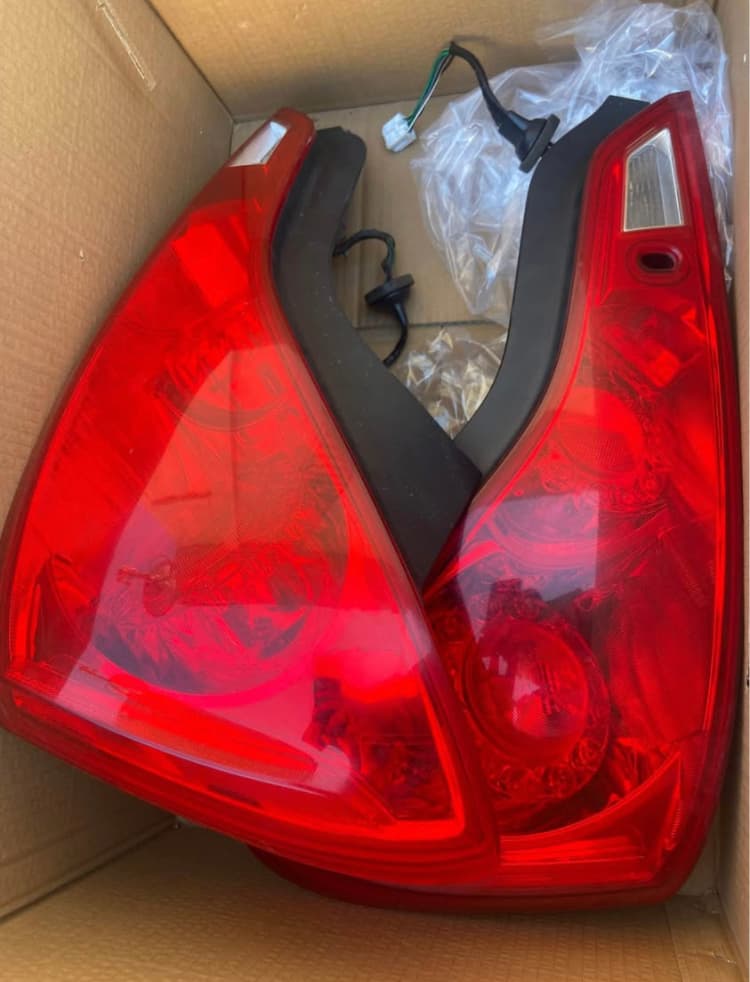 2008-2013 Infiniti G37 Coupe OEM Rear Taillights | Left & Right Pair | Genuine Nissan/Infiniti Stanley | DOT/SAE Approved | Plug & Play for 2008-2013 G37 Coupe & 2014-2015 Q60 Coupe