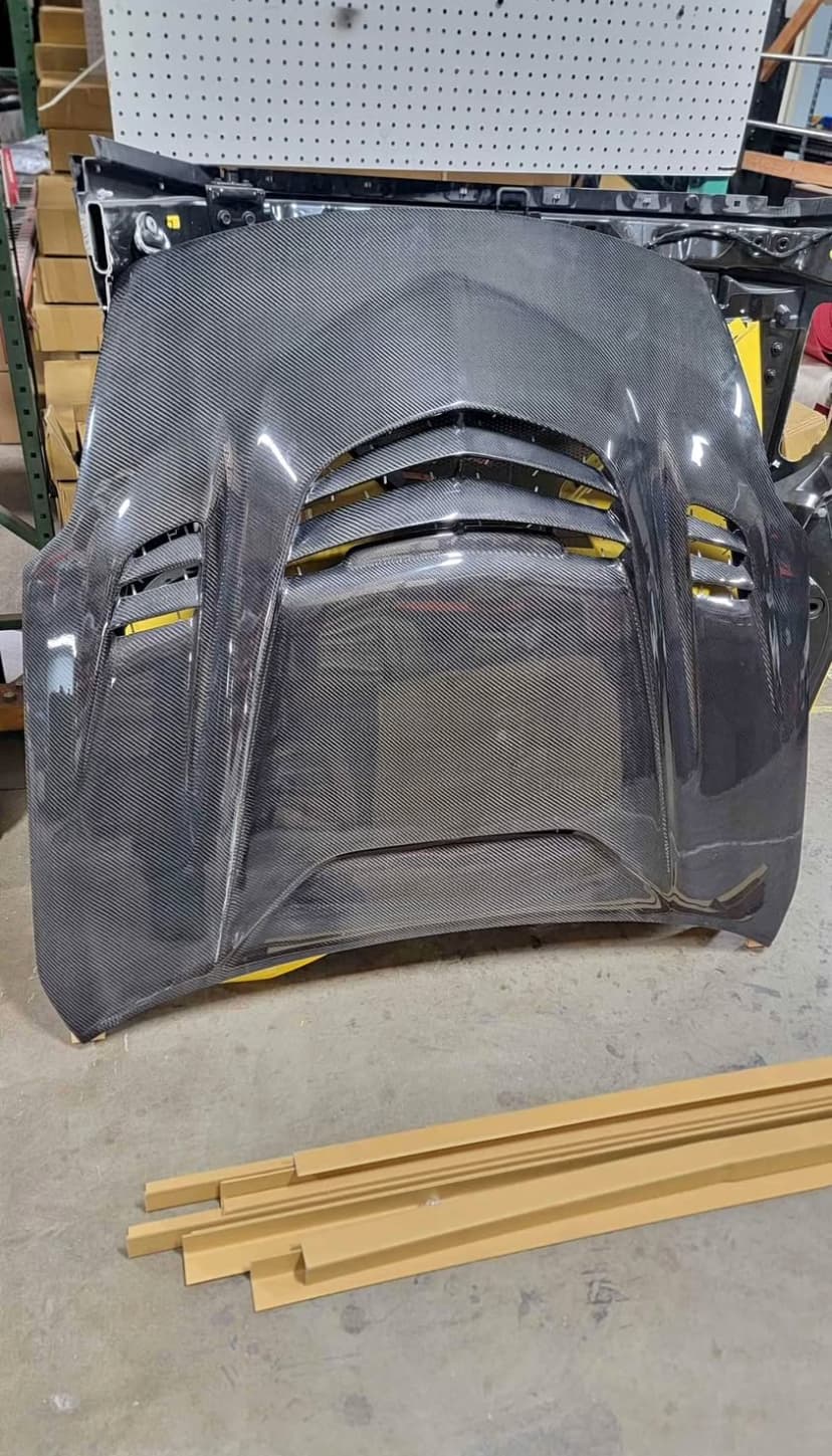 Fly1 Vented Carbon Fiber Hood for Nissan 350Z - Upgrade Your Ride!